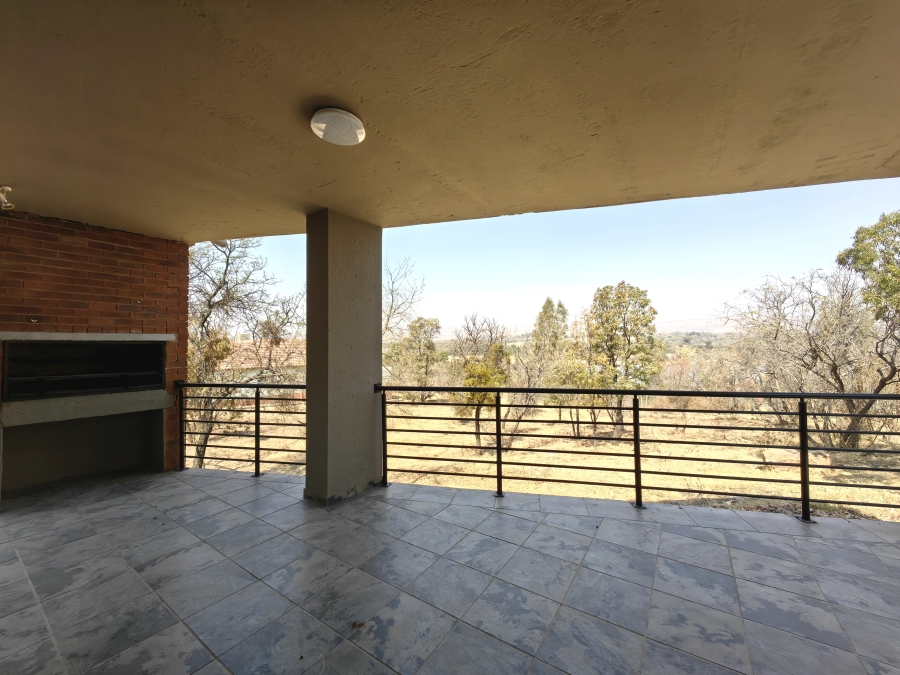 3 Bedroom Property for Sale in Buffelspoort Eco Estate North West